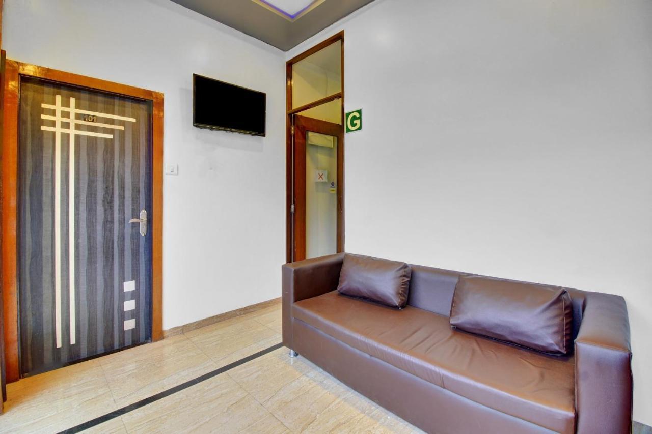 Flagship 83490 Hotel Bently Palace 뭄바이 외부 사진