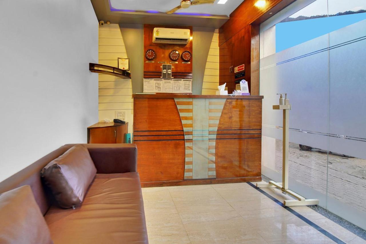 Flagship 83490 Hotel Bently Palace 뭄바이 외부 사진
